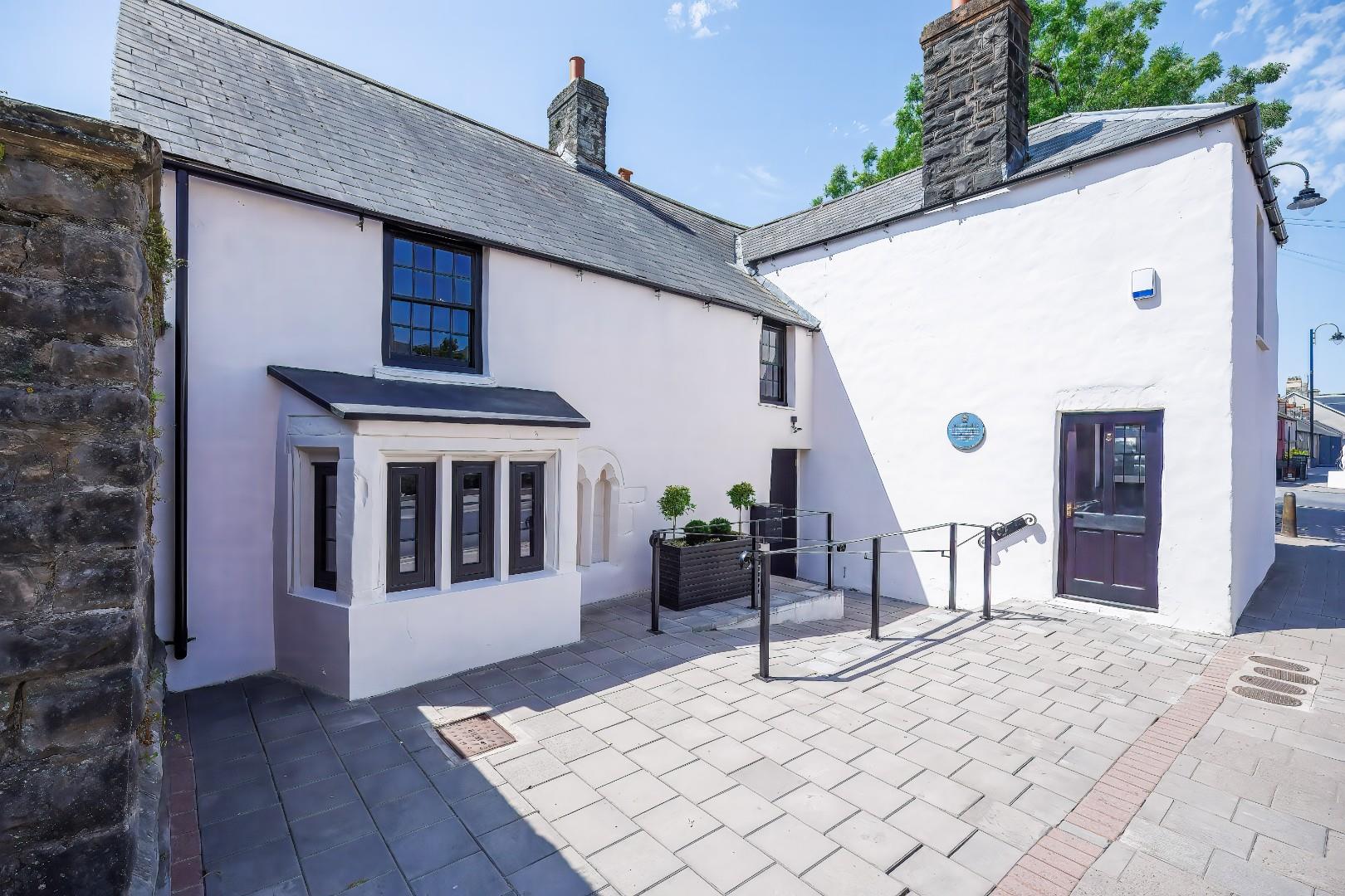2 The Market Place, 66 High Street, Cowbridge, Vale of Glamorgan, CF71